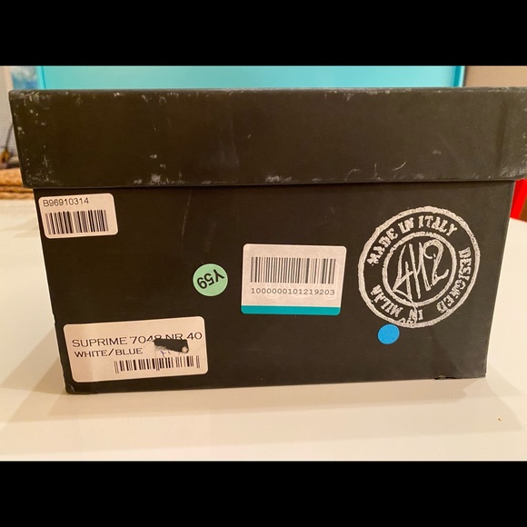 NEW! Quattrobarradodici White Sneakers - Picture 8 of 8